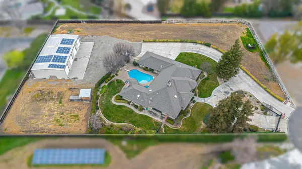 $2,000,000 | 8411 Rinauro Court, Tracy, CA 95304