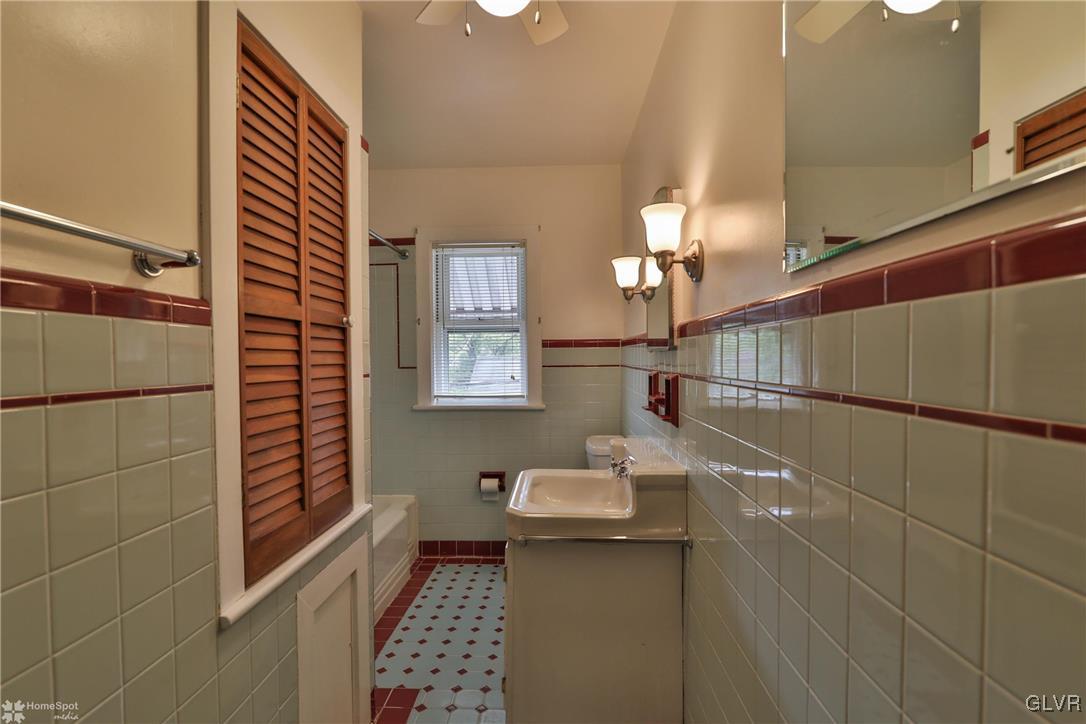 1524 Spring Street Bethlehem, PA 18018 - Photo 24 of 44 Gallery Image 24
