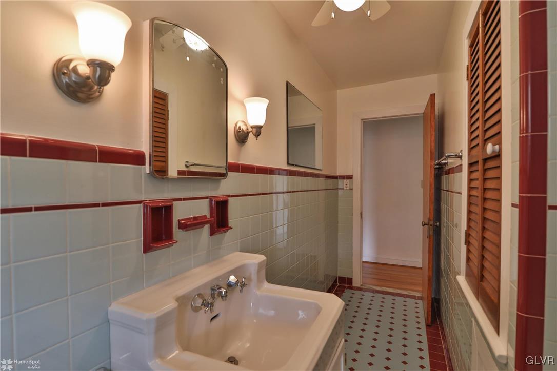 1524 Spring Street Bethlehem, PA 18018 - Photo 26 of 44 Gallery Image 26
