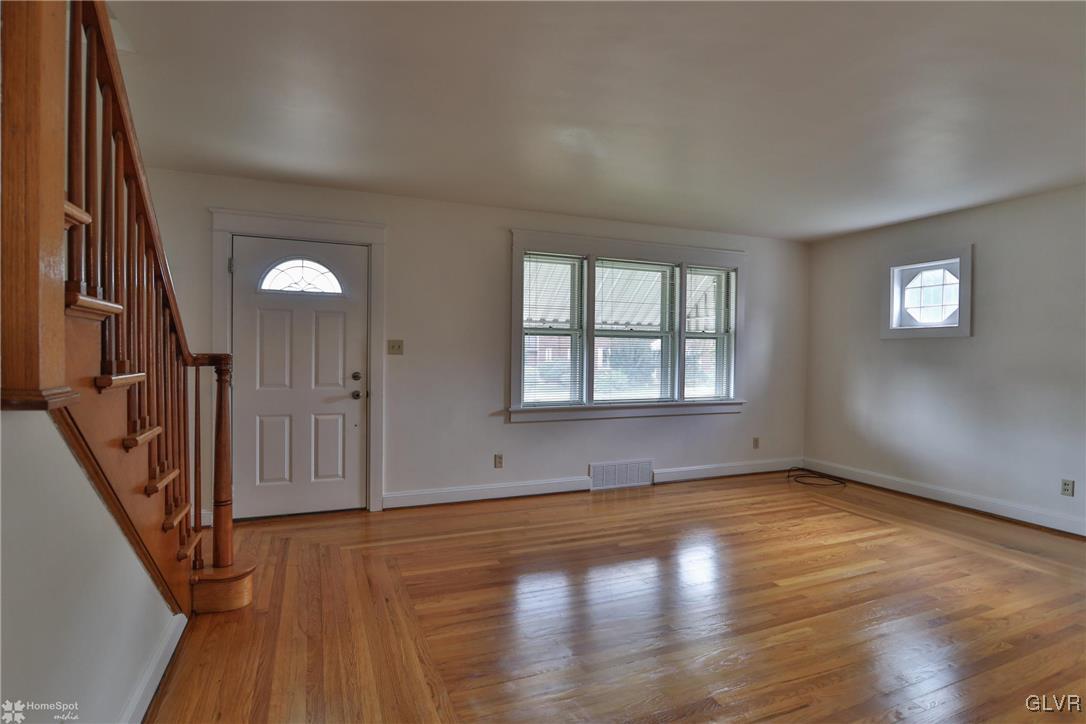 1524 Spring Street Bethlehem, PA 18018 - Photo 8 of 44 Gallery Image 8