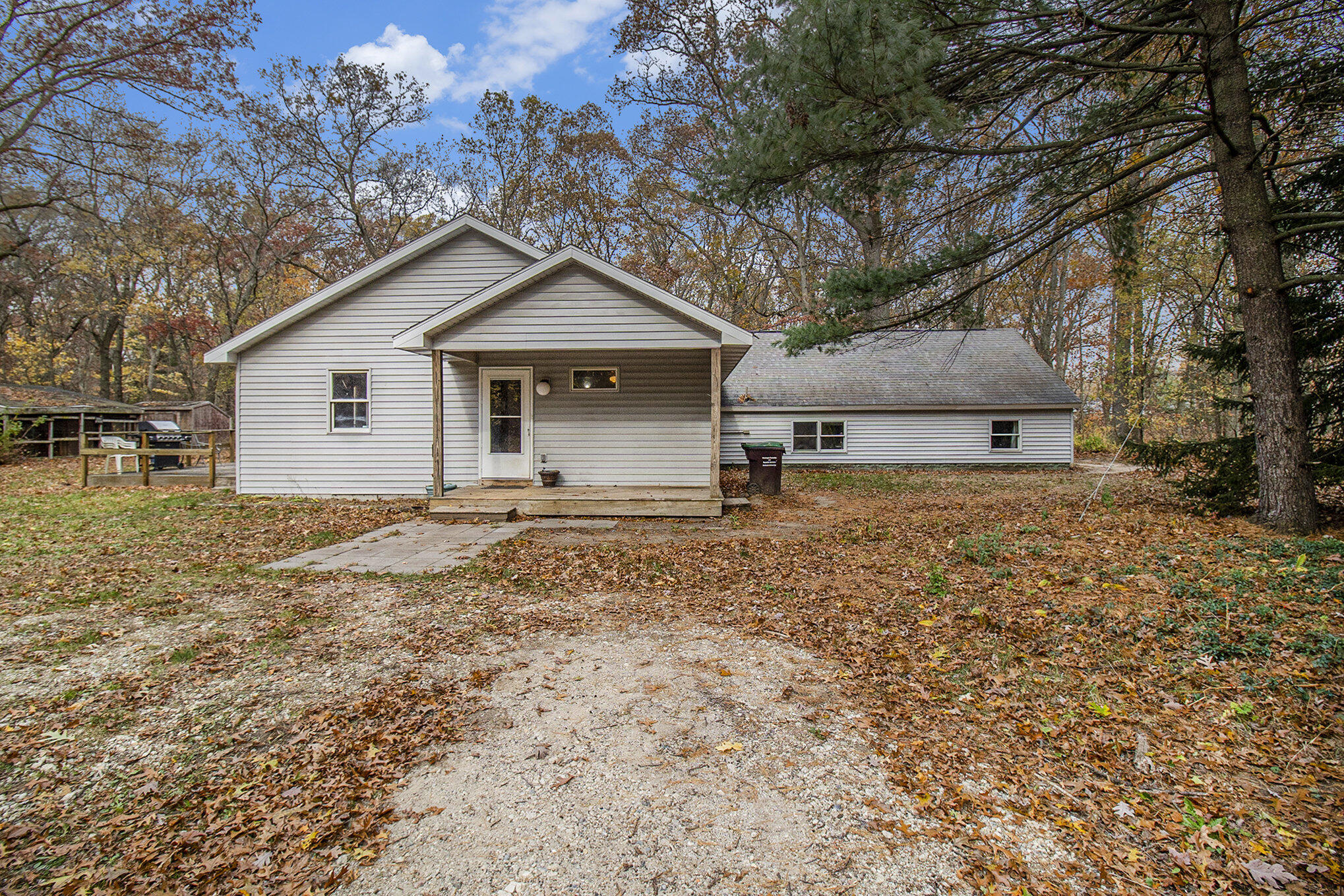 65 South Mill Iron Road Muskegon, MI 49442 - Photo 2 of 17 5r6a0165__216