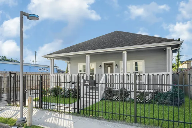 $3,499 | 304 Milby Street, Houston, TX 77003