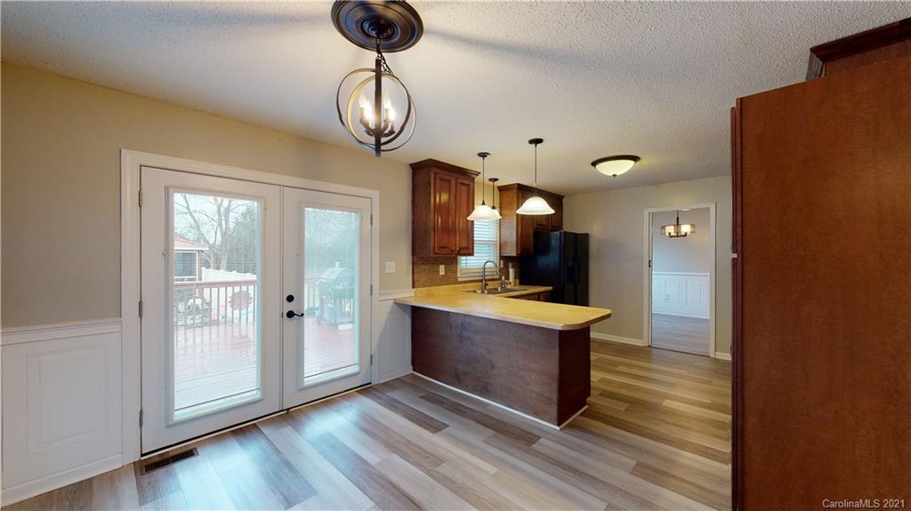 960 George Brown Road Crouse, NC 28033 - Photo 9 of 31 a view of living room kitchen and entryway