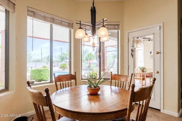 $1,075,000 | 37809 North 9th Place, Phoenix, AZ 85086