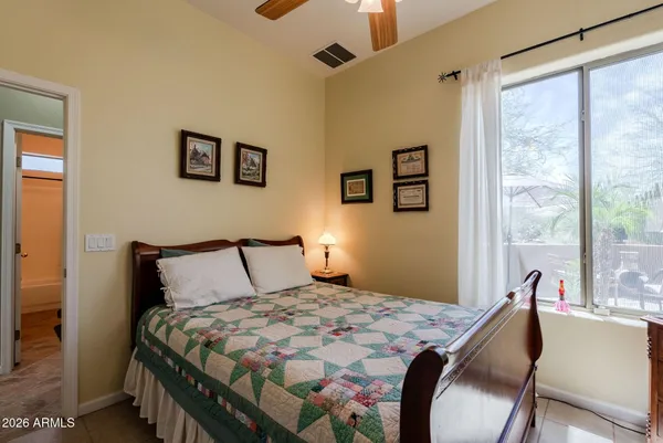 $1,075,000 | 37809 North 9th Place, Phoenix, AZ 85086