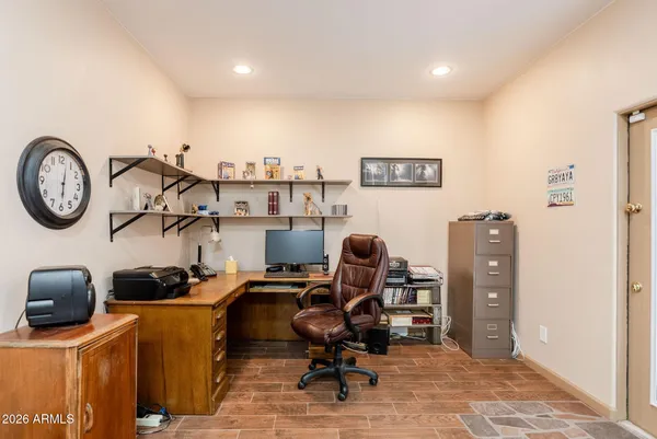 $1,075,000 | 37809 North 9th Place, Phoenix, AZ 85086