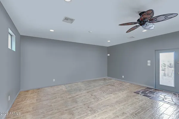 $1,075,000 | 37809 North 9th Place, Phoenix, AZ 85086