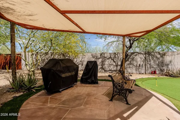 $1,075,000 | 37809 North 9th Place, Phoenix, AZ 85086