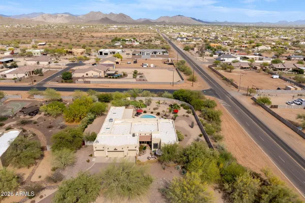 $1,075,000 | 37809 North 9th Place, Phoenix, AZ 85086