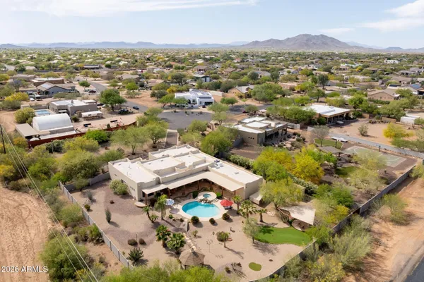 $1,075,000 | 37809 North 9th Place, Phoenix, AZ 85086