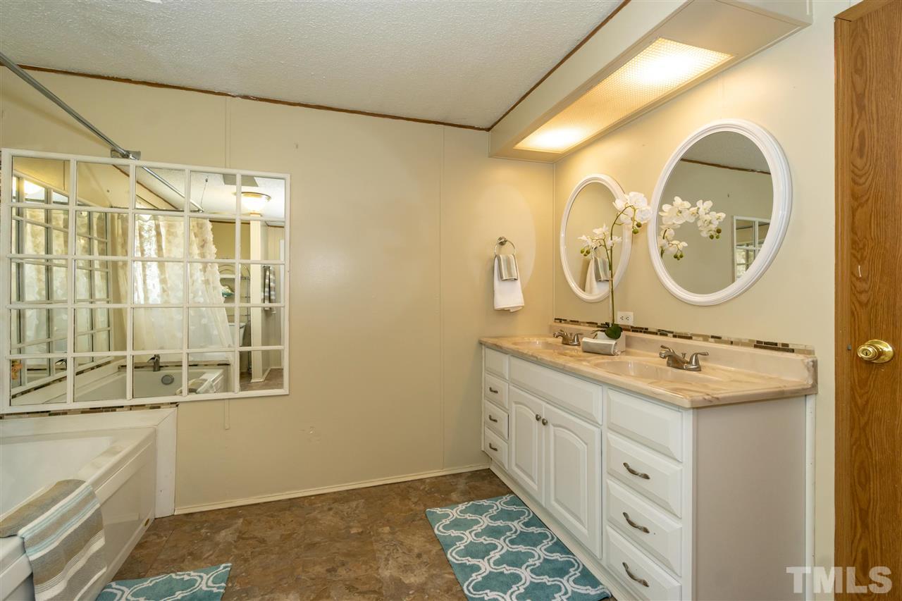 5248 Brogden Road Smithfield, NC 27577 - Photo 15 of 30 Gallery Image 15