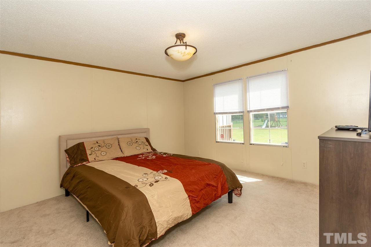 5248 Brogden Road Smithfield, NC 27577 - Photo 18 of 30 Gallery Image 18