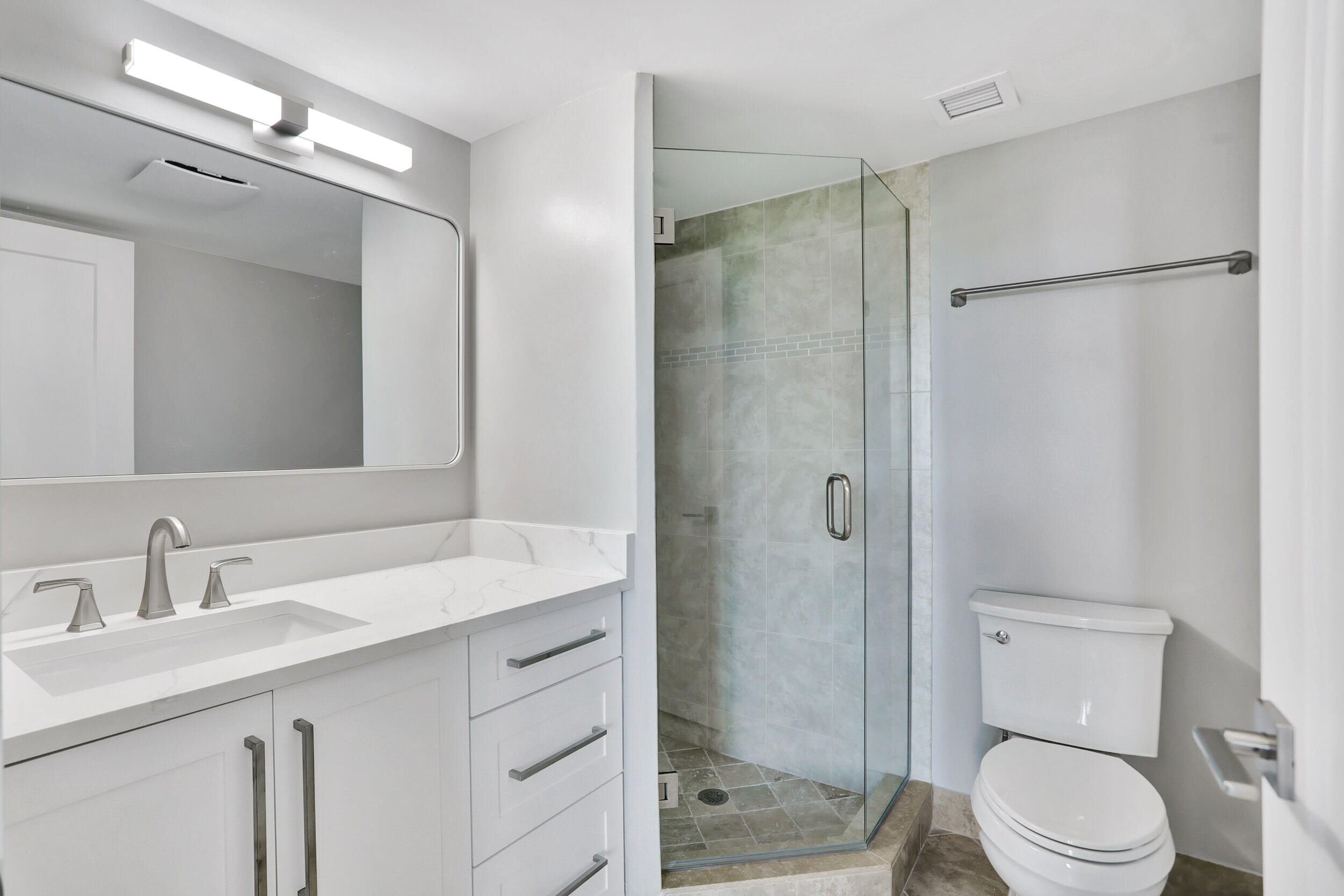 7 Royal Palm Way, Unit 404 Boca Raton, FL 33432 - Photo 16 of 21 38_001l9663