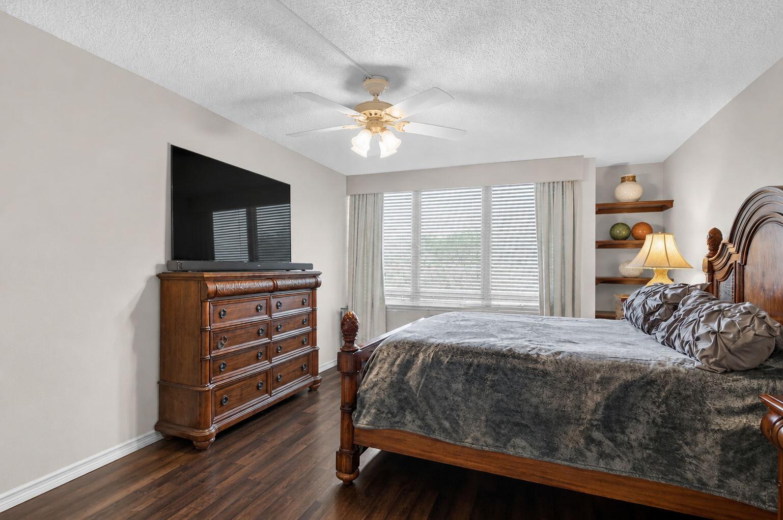 7819 Lakeside Boulevard, Unit 836 Boca Raton, FL 33434 - Photo 15 of 48 14-web-or-mls-dsc (6)
