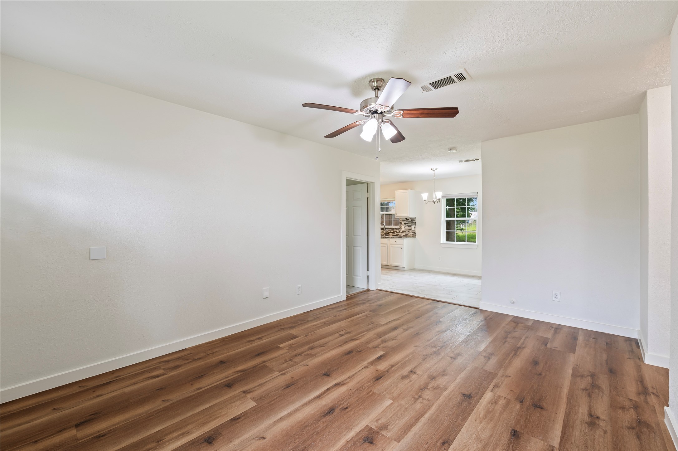 504 Burke Road Pasadena, TX 77506 - Photo 21 of 26