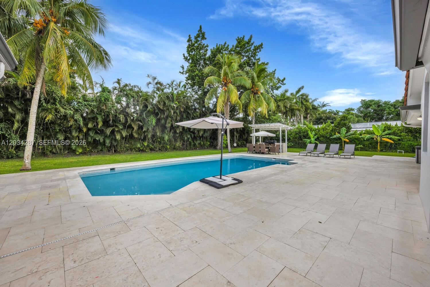6860 Southwest 99th Terrace Pinecrest, FL 33156 - Photo 33 of 46