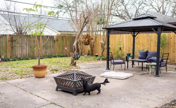 $2,900 | 1911 Shadow Bend Drive, Houston, TX 77043