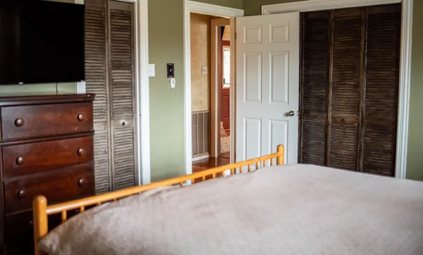 $2,900 | 1911 Shadow Bend Drive, Houston, TX 77043