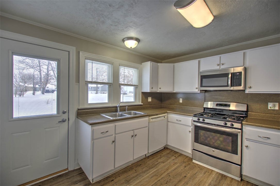 2333 Windsor Road Decatur, IL 62521 - Photo 11 of 20