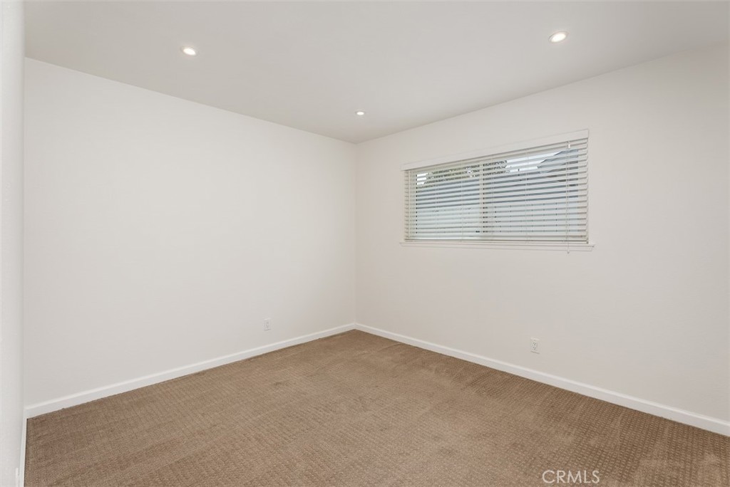 964 Lansing Lane Costa Mesa, CA 92626 - Photo 24 of 29 an empty room with a window