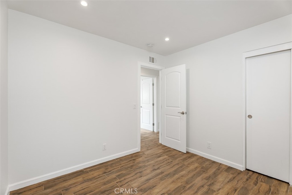 964 Lansing Lane Costa Mesa, CA 92626 - Photo 27 of 29 a view of an empty room