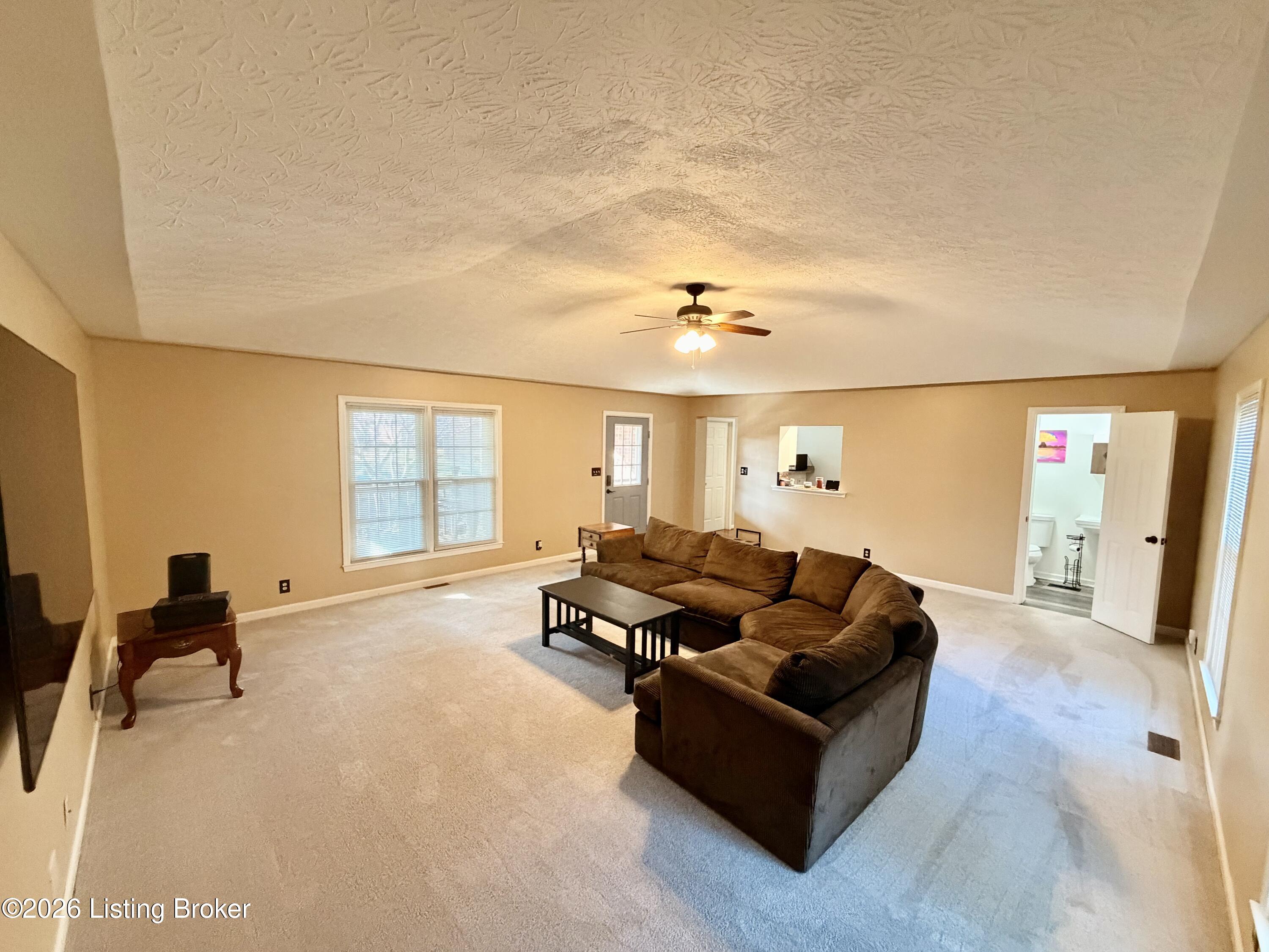 3706 Modesto Road Jeffersontown, KY 40299 - Photo 49 of 52 57 Family Room