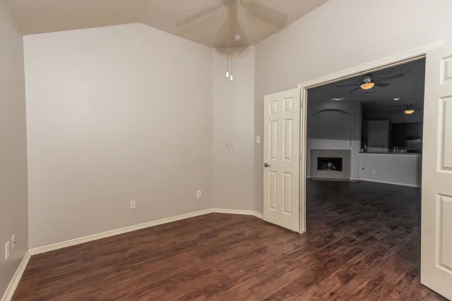 $264,900 | 32015 Sue Lane, Pinehurst, TX 77362