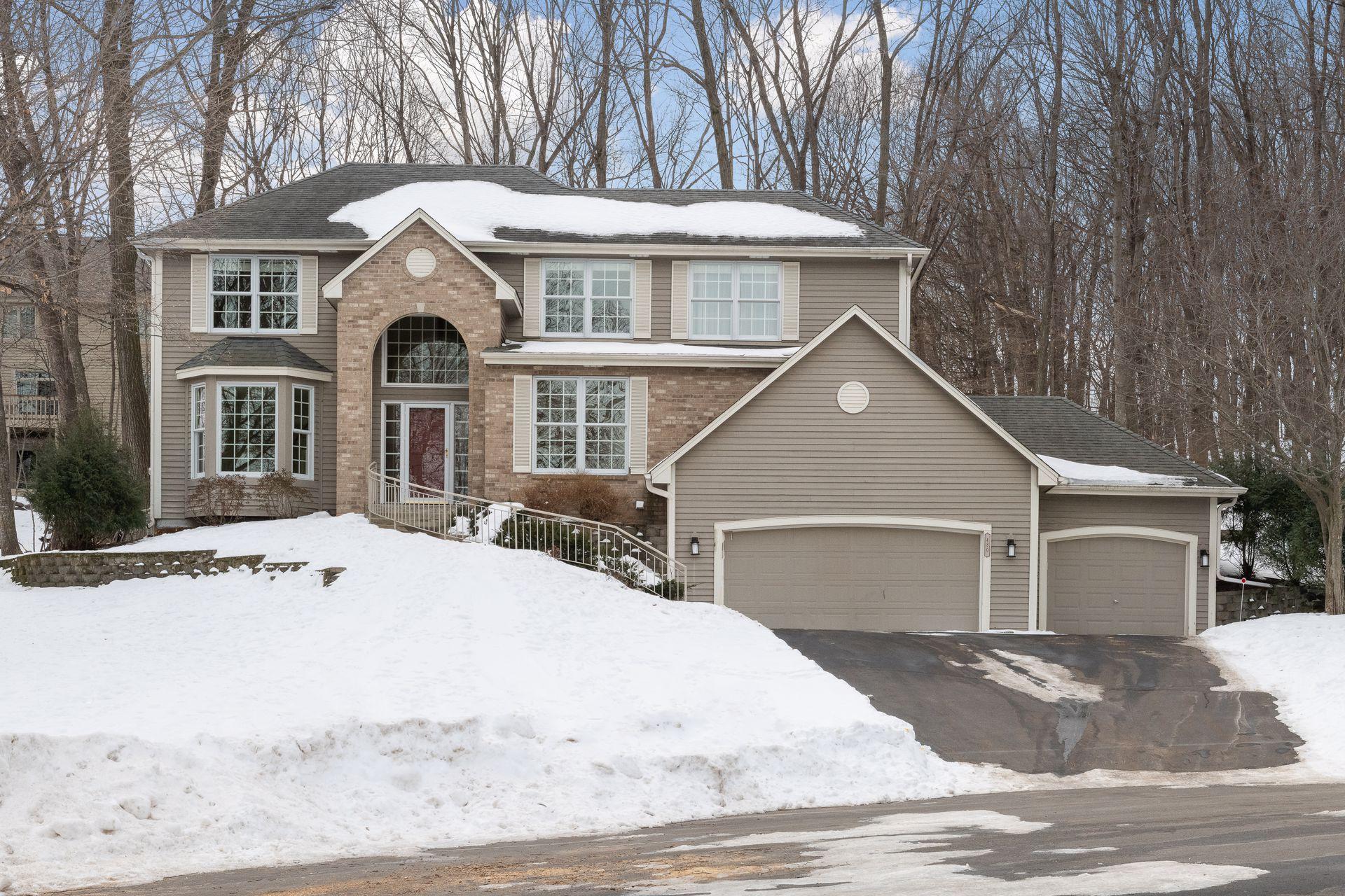 480 Trap Line Lane Chanhassen, MN 55317 - Photo 1 of 38