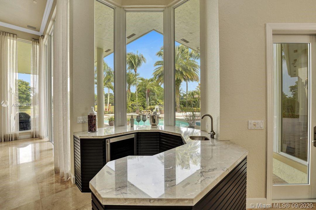 2677 Riviera Court Weston, FL 33332 - Photo 11 of 55 Gallery Image 11