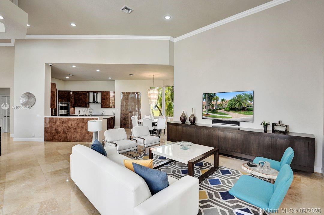 2677 Riviera Court Weston, FL 33332 - Photo 14 of 55 Gallery Image 14