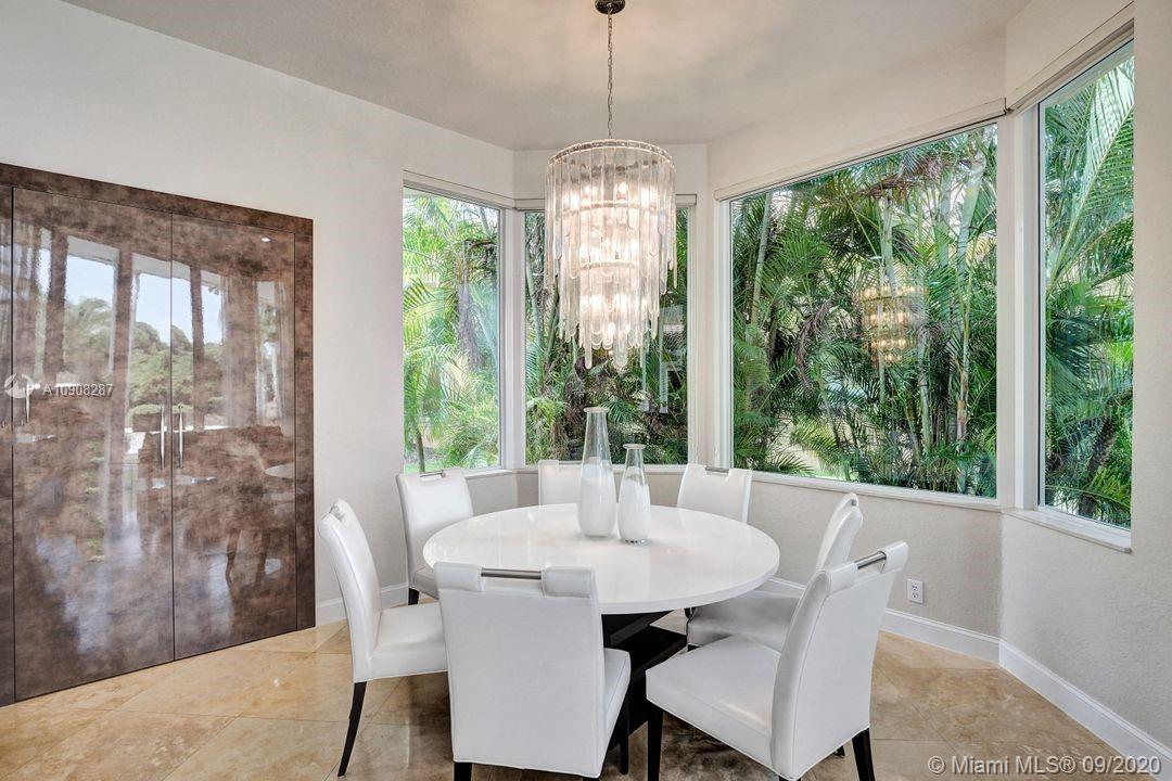 2677 Riviera Court Weston, FL 33332 - Photo 18 of 55 Gallery Image 18