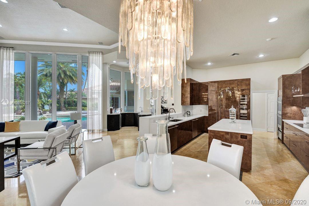 2677 Riviera Court Weston, FL 33332 - Photo 19 of 55 Gallery Image 19