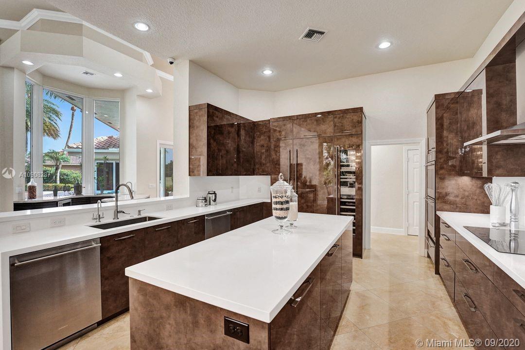 2677 Riviera Court Weston, FL 33332 - Photo 20 of 55 Gallery Image 20