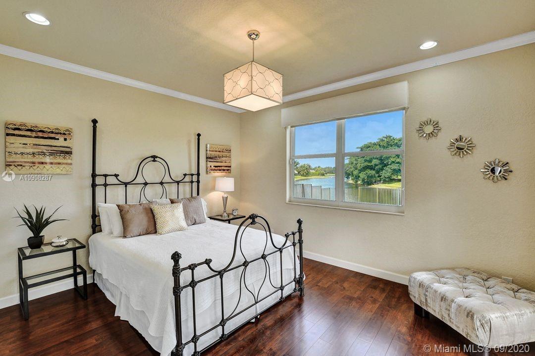 2677 Riviera Court Weston, FL 33332 - Photo 33 of 55 Gallery Image 33