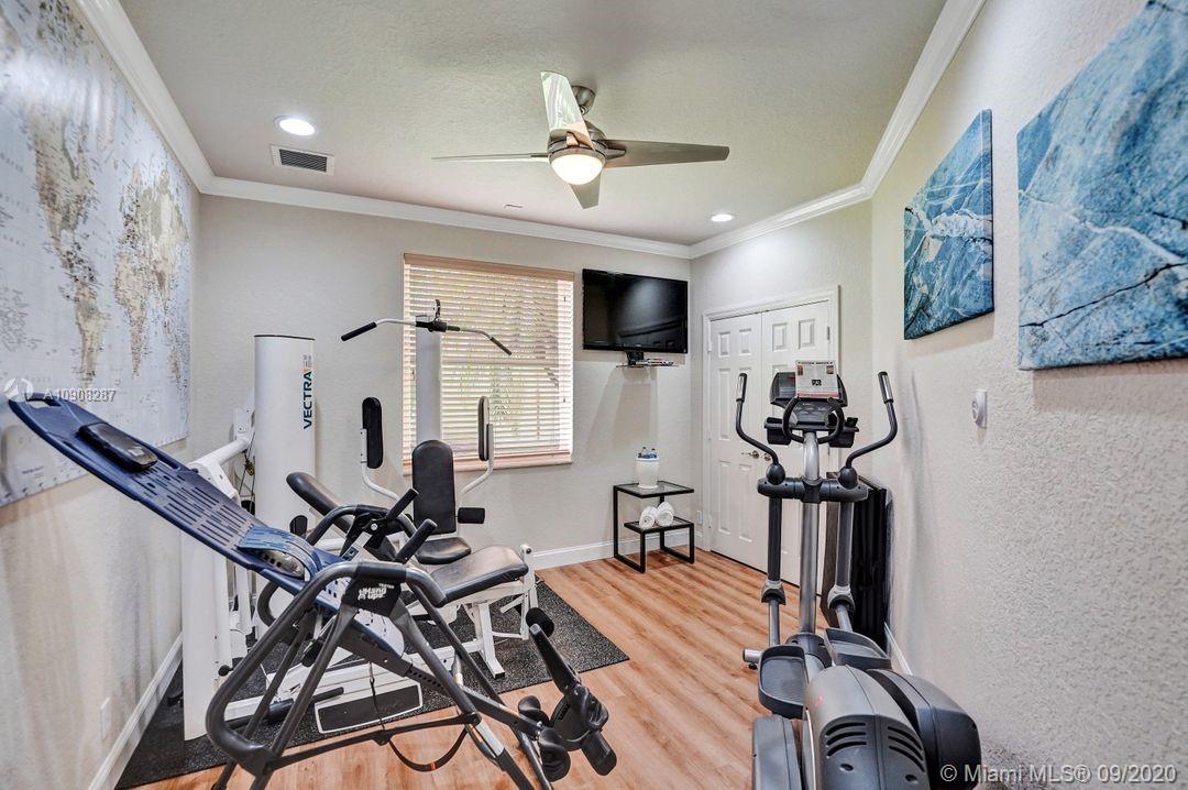 2677 Riviera Court Weston, FL 33332 - Photo 35 of 55 Gallery Image 35