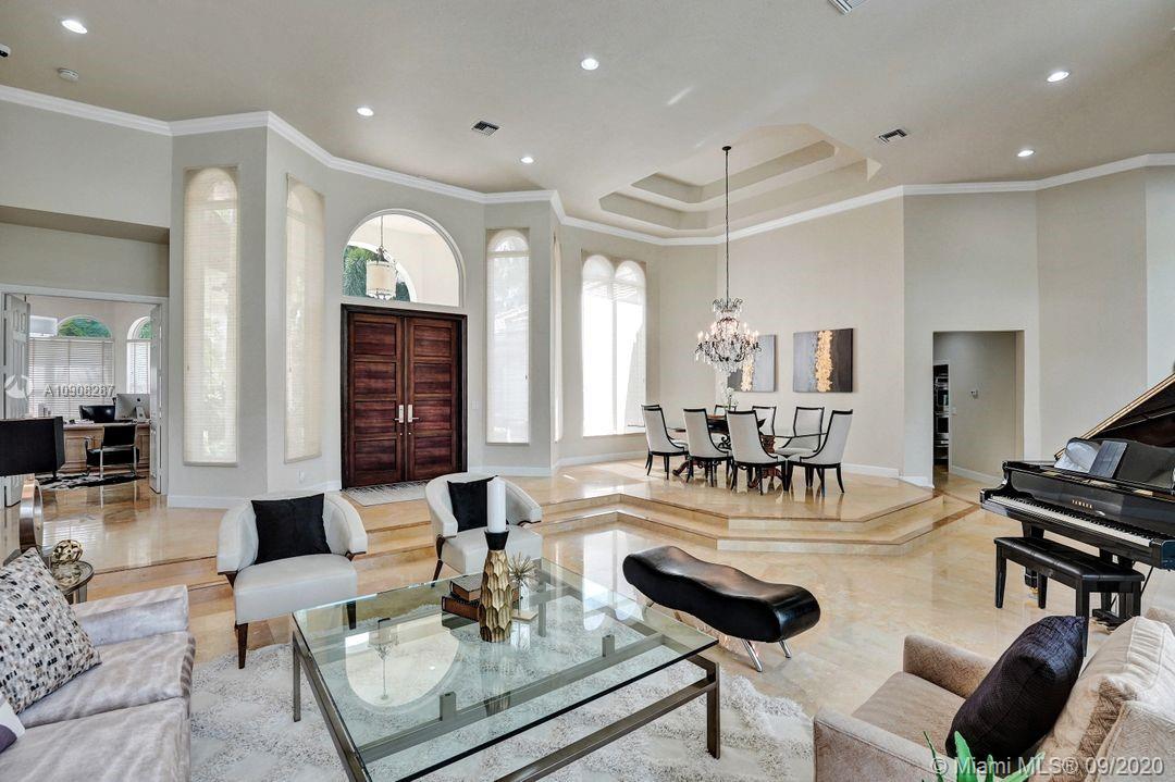2677 Riviera Court Weston, FL 33332 - Photo 10 of 55 Gallery Image 10