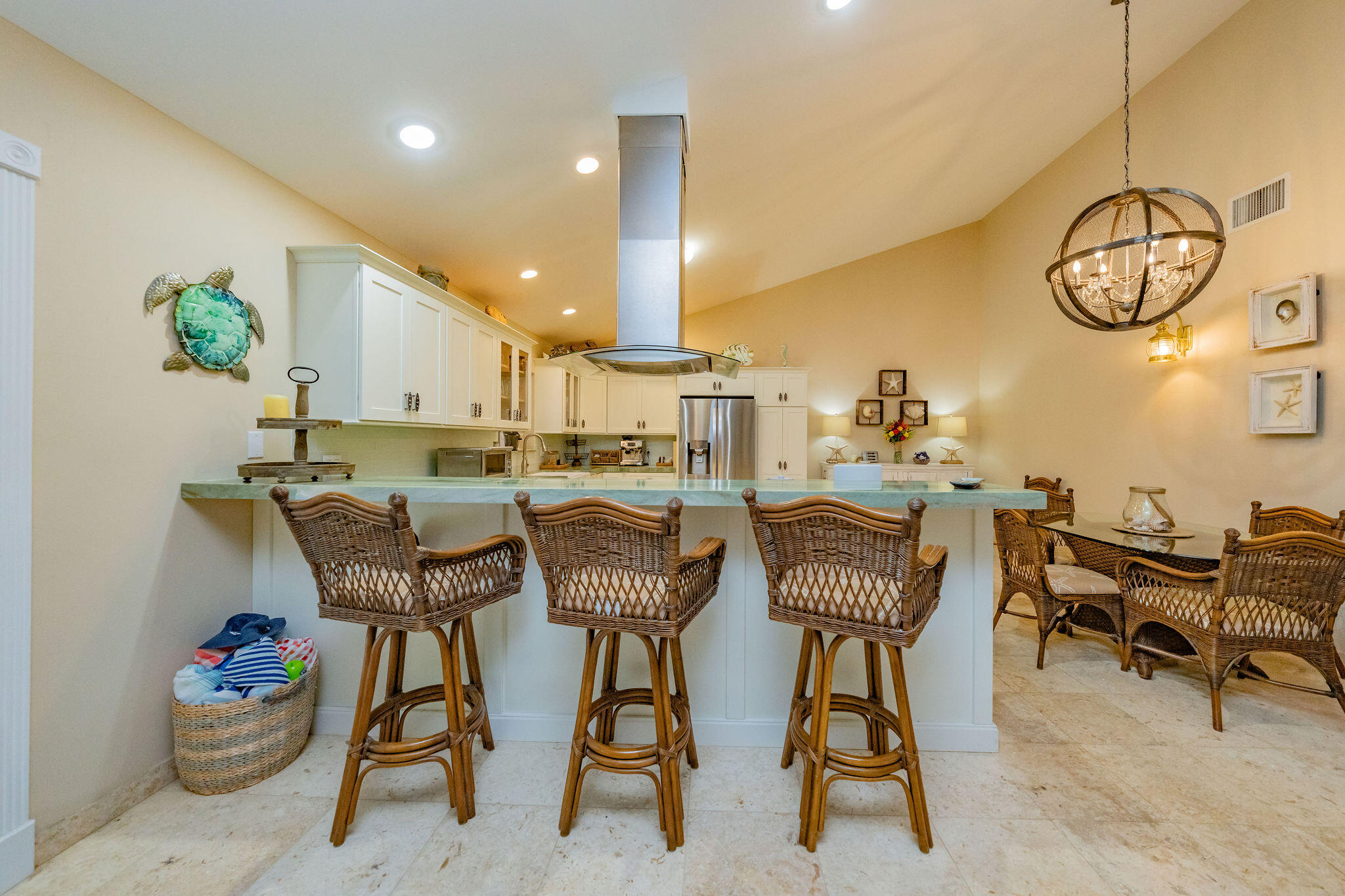 810 Madrid Road Key Largo, FL 33037 - Photo 20 of 78 Kitchen