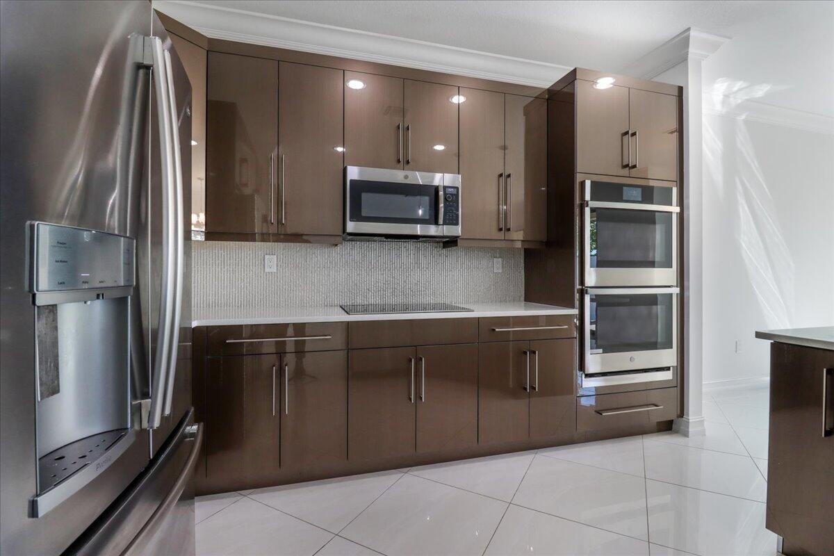 10098 Akenside Drive Boca Raton, FL 33428 - Photo 9 of 41 IMG_4095
