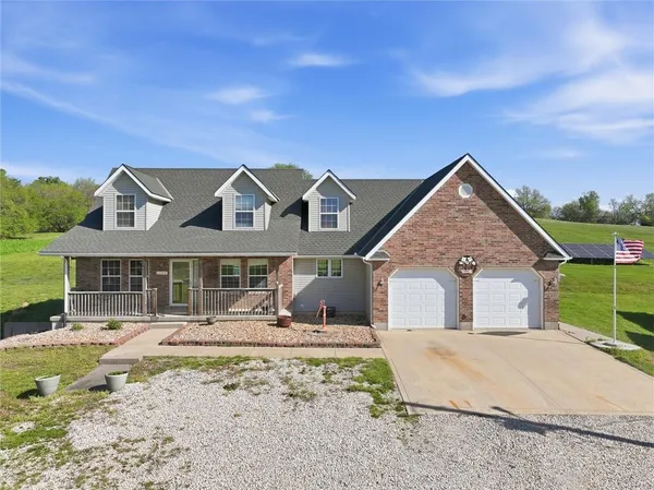 $649,900 | 11302 East 343rd Street, Drexel, MO 64742