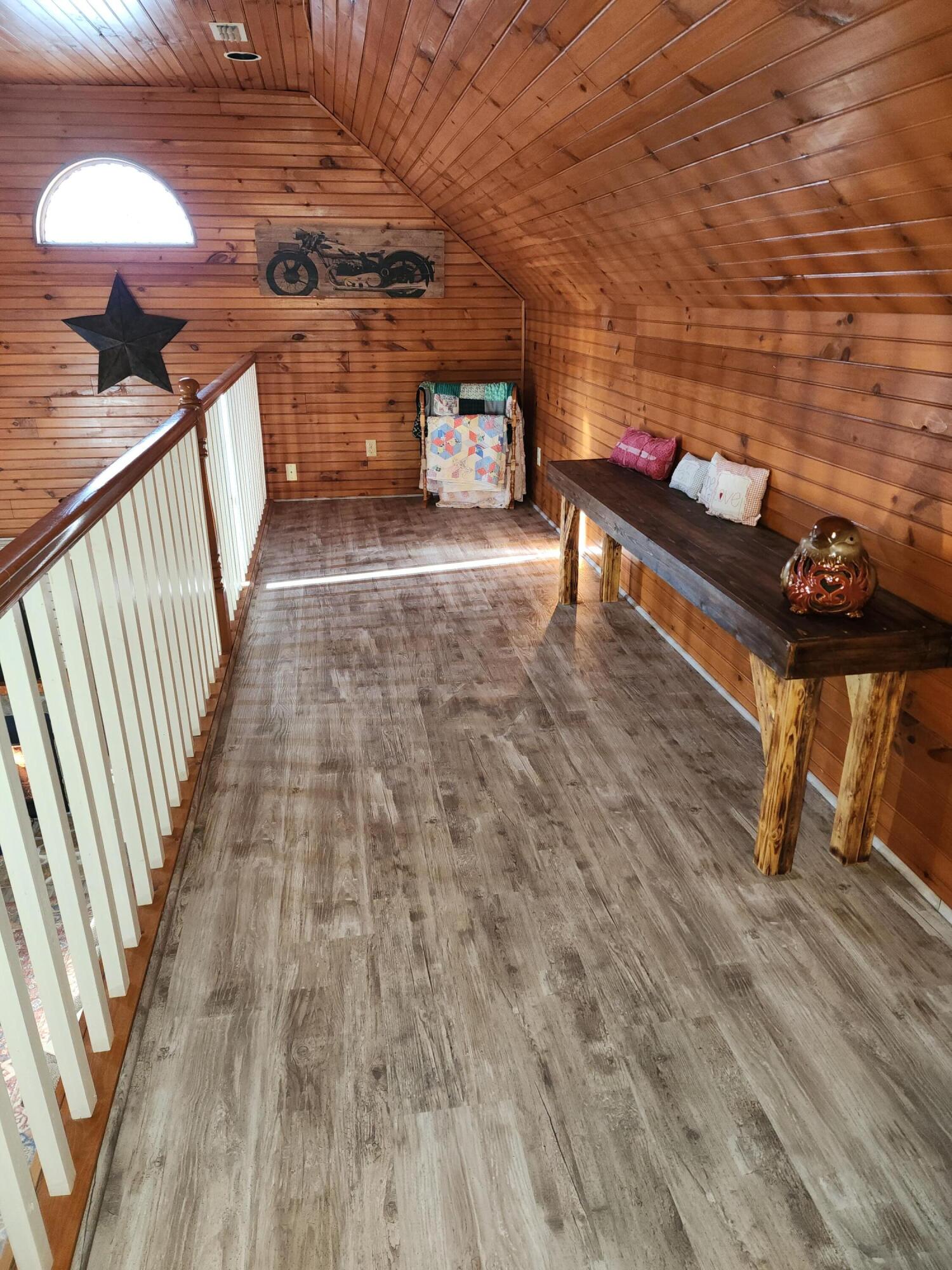 110 Hoard Road Rogersville, TN 37857 - Photo 36 of 40 Loft area upstairs