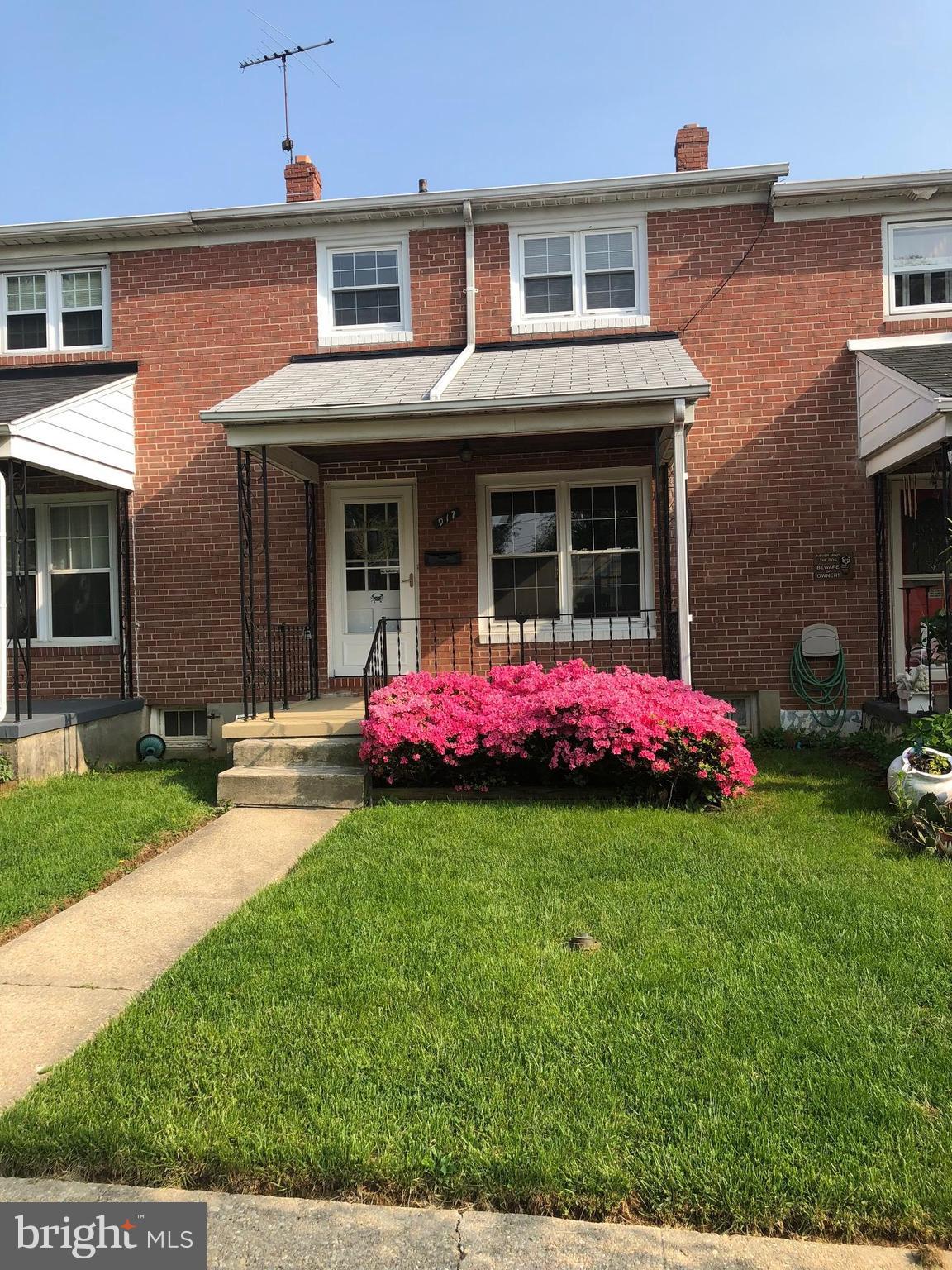 917 Southridge Road Baltimore, MD 21228 - Photo 1 of 25 Covered front Porch Beautiful azaleas!