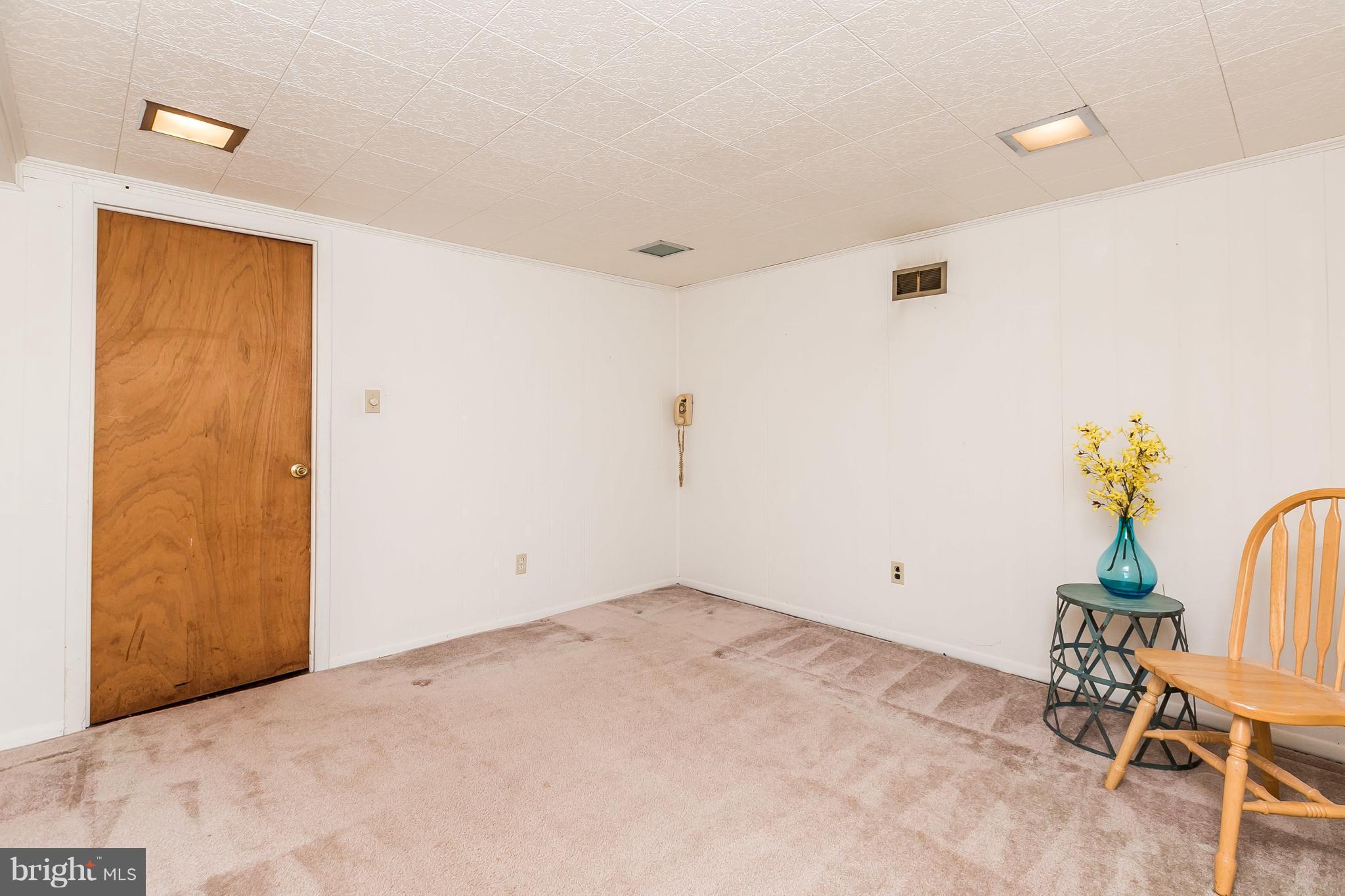 917 Southridge Road Baltimore, MD 21228 - Photo 19 of 25 Play Room or Study...You decide!