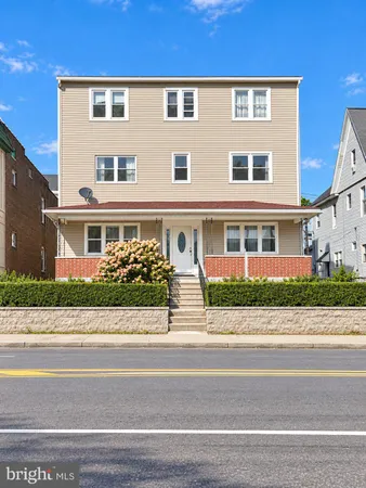 $475,000 | 417 West Broad Street, Hazleton, PA 18201