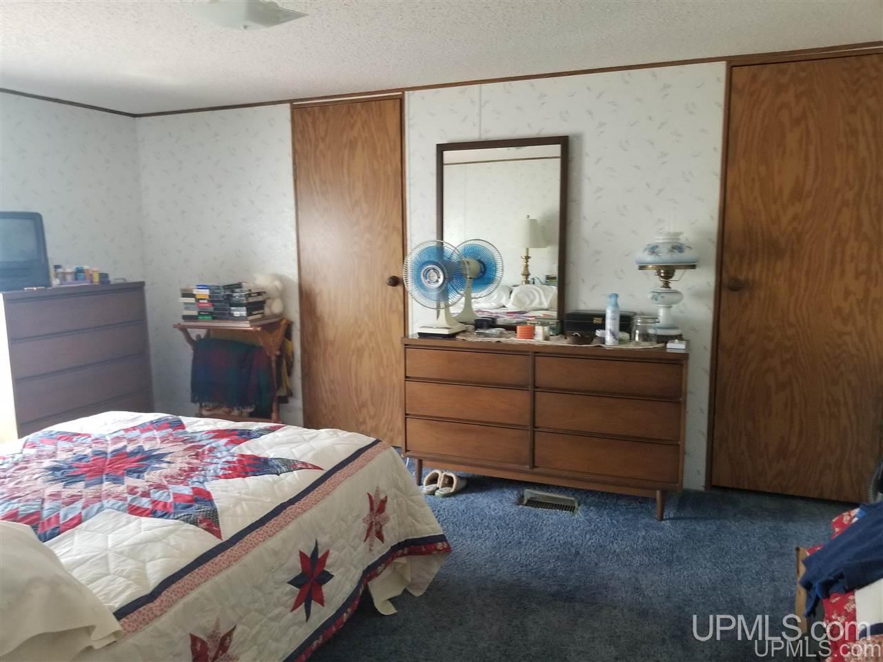 1164 North Co Rd 432 Gulliver, MI 49840 - Photo 11 of 23