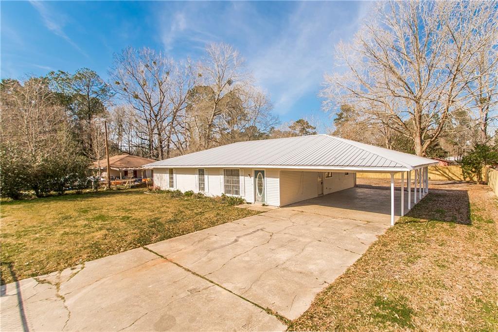 30715 Adagio Road Albany, LA 70711 - Photo 3 of 23