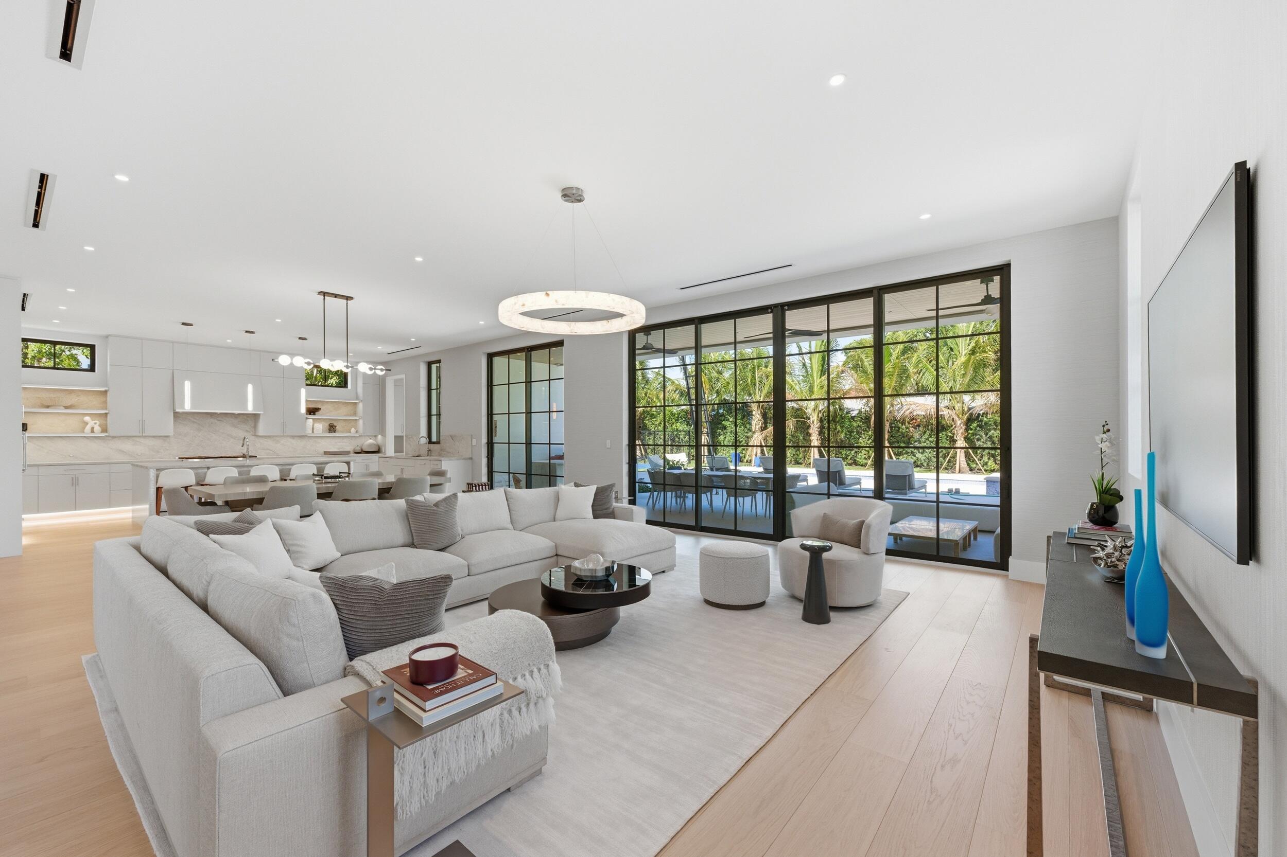 210 Cortez Road West Palm Beach, FL 33405 - Photo 7 of 35 GREAT ROOM