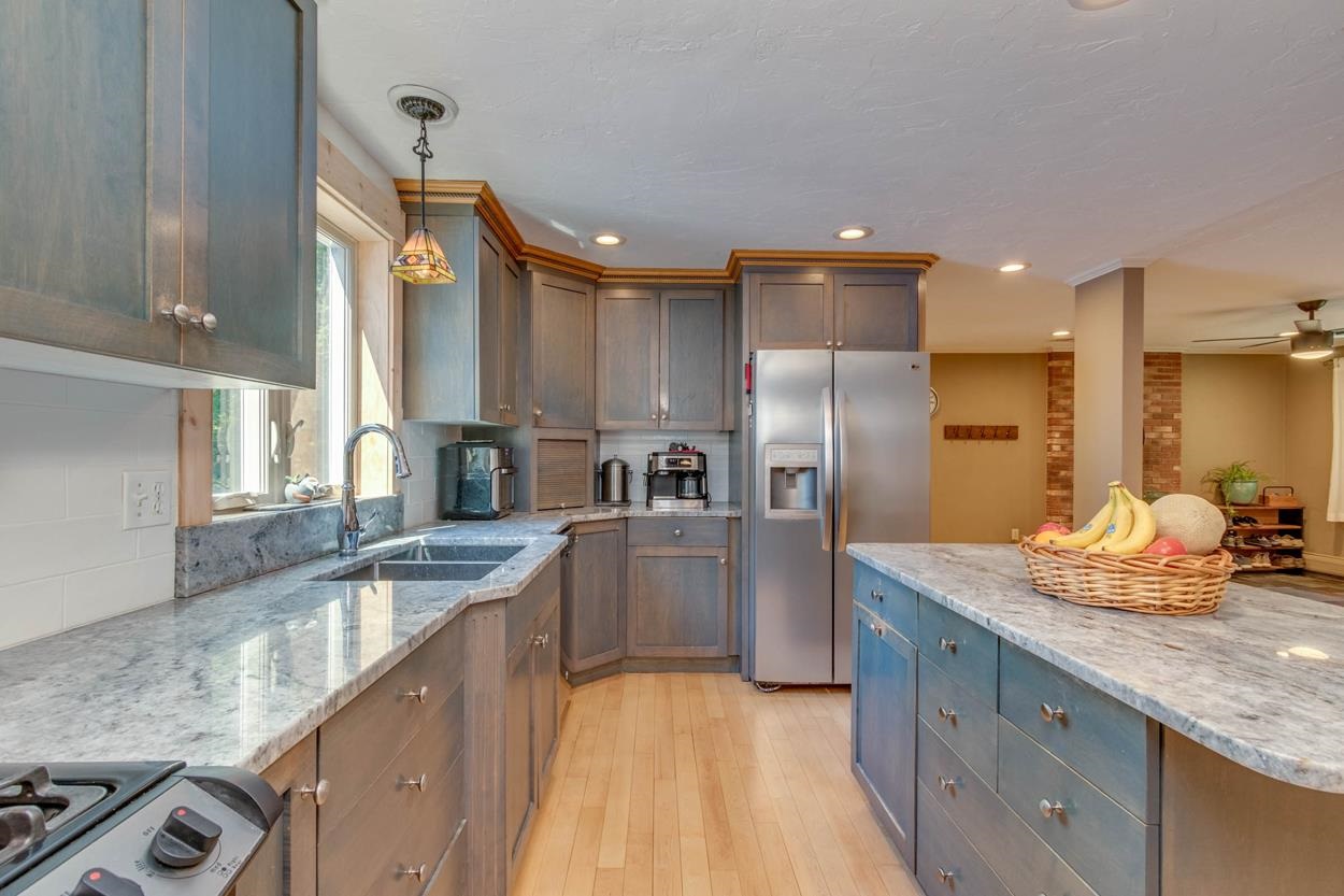 710 East Penacook Road Hopkinton, NH 03229 - Photo 4 of 40