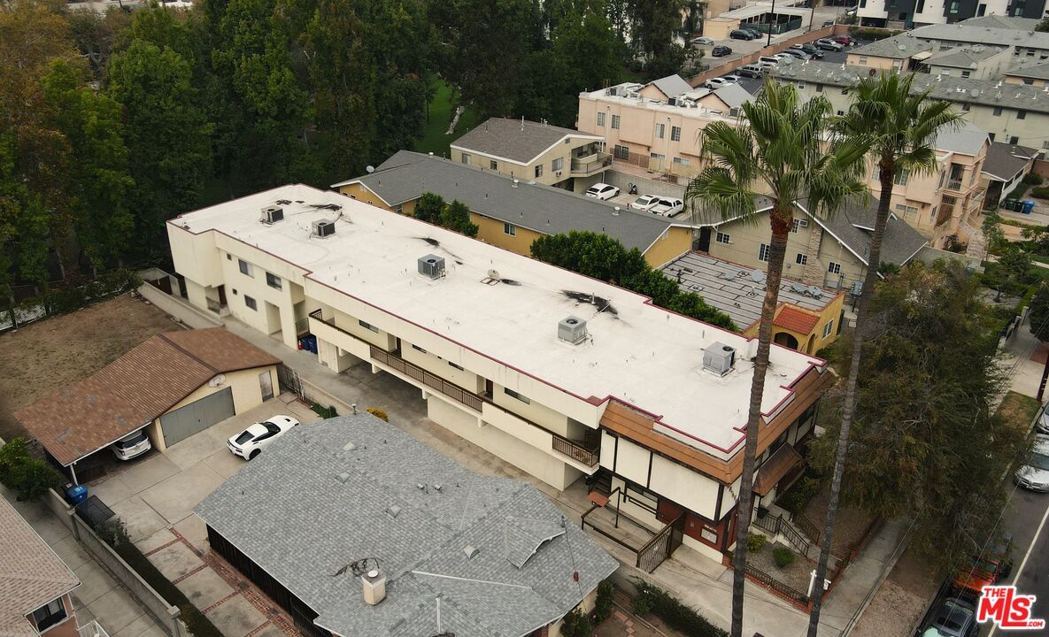5227 Eagle Dale Avenue Los Angeles, CA 90041 - Photo 2 of 10 an aerial view of a house with pool table and chairs