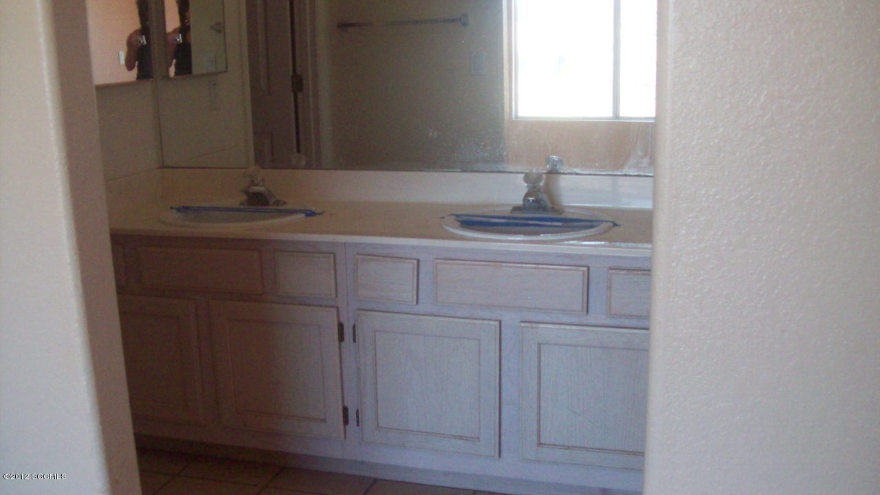 1214 Circulo Aguilar Rio Rico, AZ 85648 - Photo 7 of 8