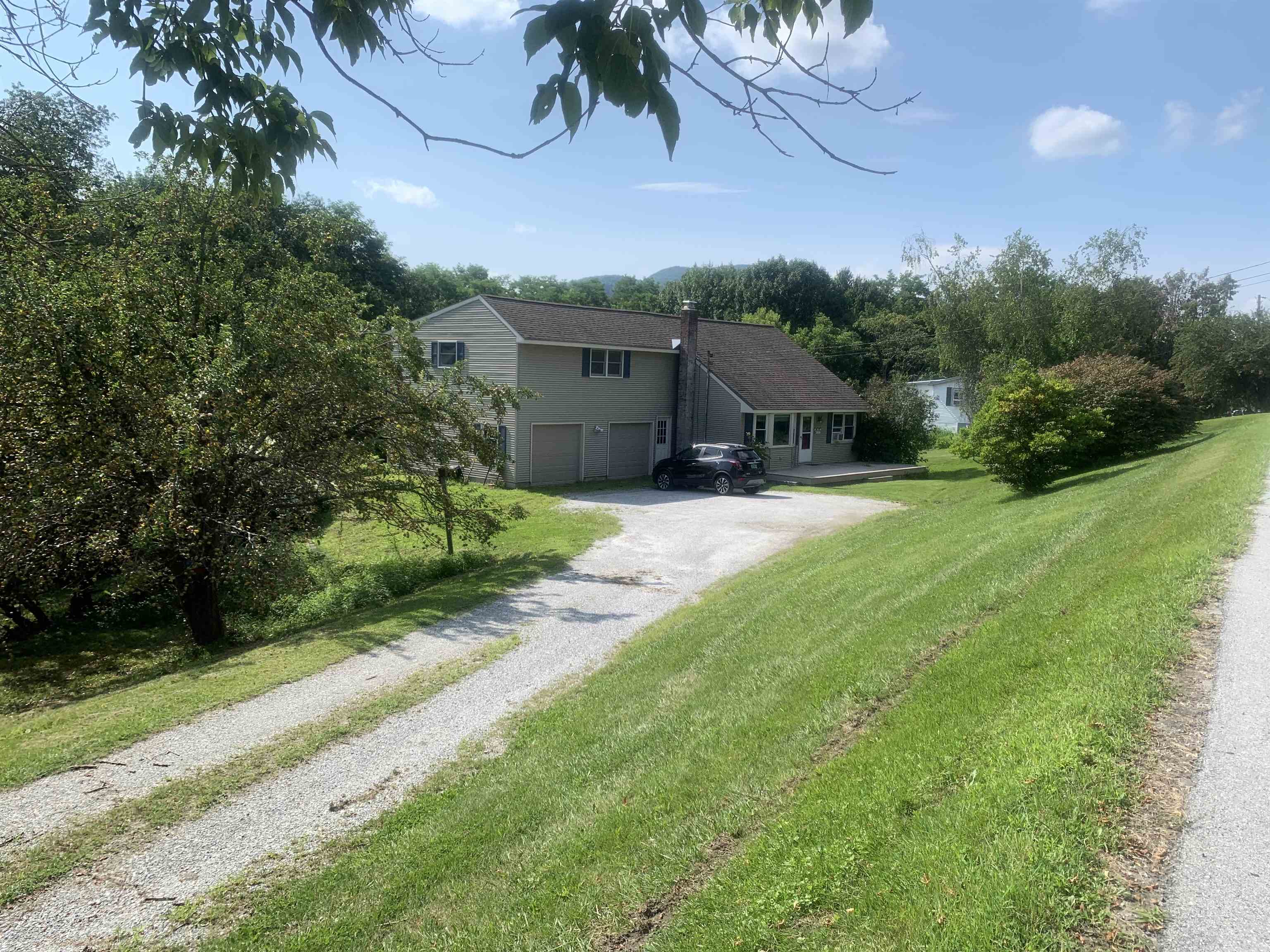 397 Pleasant Heights West Rutland, VT 05777 - Photo 4 of 22 Gallery Image 4